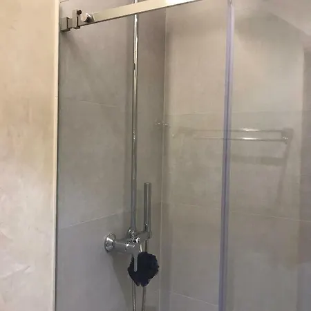 Quarto Com Varanda