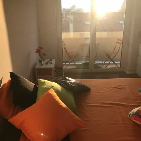 Quarto Com Varanda *